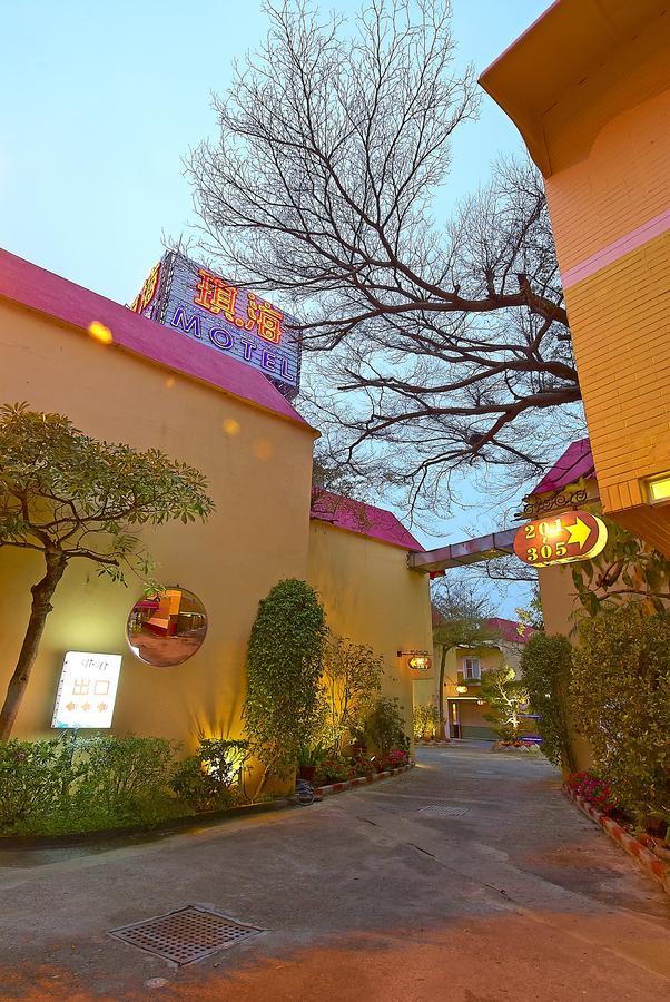 Qi Hai Motel Zhunan Exterior photo